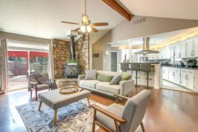 Memphis Family Home with Deck and Games